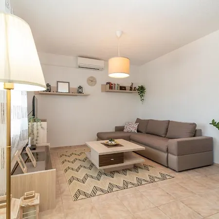 Vacation House Miramar Villa