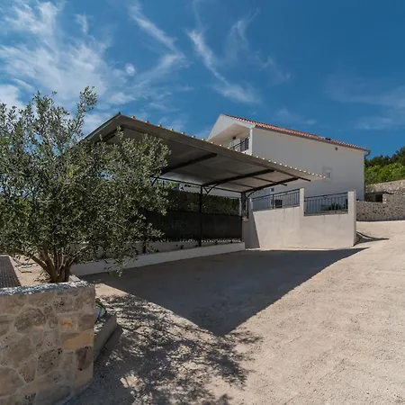 Villa Vacation House Miramar *